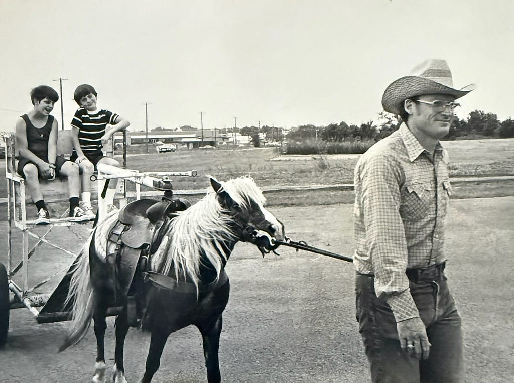Dad leading Dick at VBS in Mesquite at Mimosa Lane Baptist Church