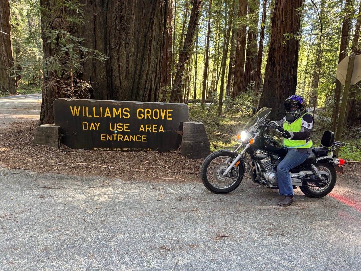 Williams Grove in Avenue of Giants, Motorcycle